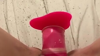 18-Year-Old Amateur Uses Her Dildo To Pleasure Herself