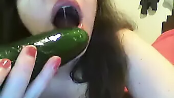 Mira A Pita Tuga En La Webcam En Este Video Caliente