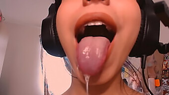 คอมพิวเลชันของ Ahegao Spit - วิดีโอ Bukkake ที่ดีที่สุด - Egirls In Action - Hentai Bitch Spit - Hentoshare