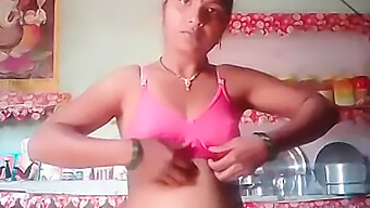 Indian Aunty Shows Off Her Big Tits And Pussy In Solo Video