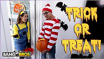 Diversión De Halloween Con Una Gran Polla Y Una Gran Verga