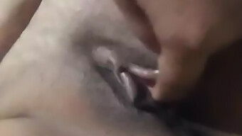 Mírame Masturbarme Los Grandes Pezones Y Hablar Sucio En Este Video Porno Indio