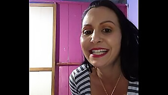 Gozada Na Cara: Göğüslü Milf Blowjob Alıyor Ve Oral Veriyor