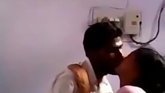 Desi Indian Couple Indulges In Hospital Sex