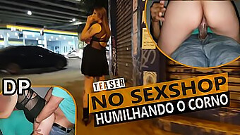 Esposa Portuguesa Es Humillada Por Dos Tíos Mientras Su Marido Se Masturba