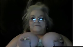 Addicted Granny On Webcam