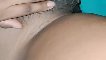 Masturbation (18+) Mit Einem Desi (Indischen) Teenager (18 +)