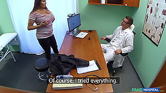 Una Compilation Di Scene Finte In Ospedale Con Infermiere E Medici Che Si Impegnano In Atti Sessuali Con I Loro Pazienti