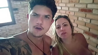 Marito E Moglie Condividono Un Trio Con Una Calda Milf - Samuka Ventura